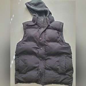 Footaction Black Gray Quilted Hooded Puffer Vest Pockets Drawstring Mens M - EUC